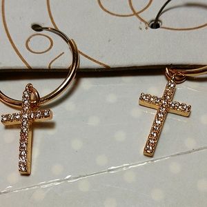 💛 🆕 Urban Outfitters Rhinestone Cross Earrings 18k Gold Plated NWT
